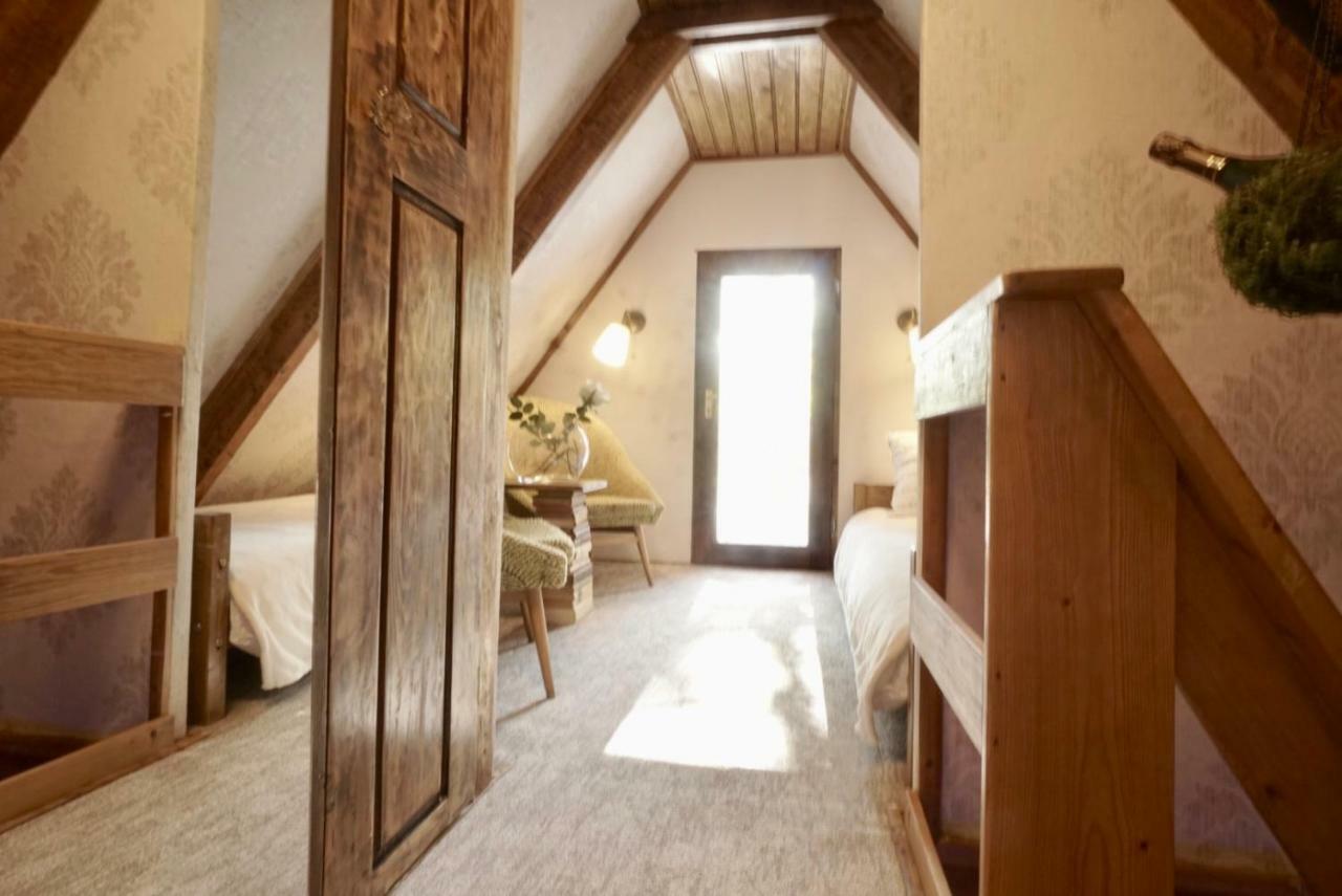 Nadi'S Holiday Home - Heart Of Woods, Szentendre Island Szigetmonostor Eksteriør billede